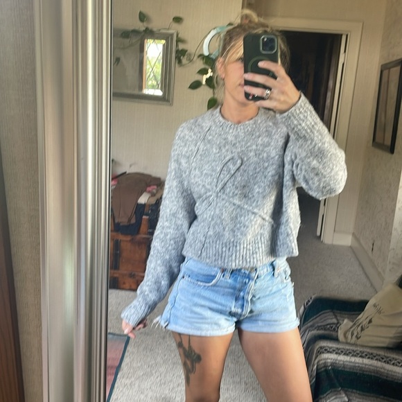 American Eagle Cozy Coquette Cropped Holiday Sweater - Picture 2 of 13